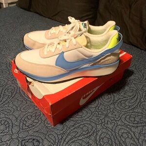 Nike Shoes Mens size 12 Waffle Debut University Blue Running Shoes DX2943-100